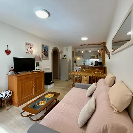 De Plein Pied Avec Piscine 2* Apartament