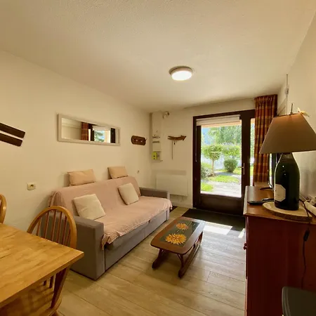 Apartment De Plein Pied Avec Piscine 2* *